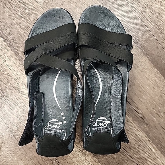 Abeo Bio System Sandals, Black, Size 9 - Picture 5 of 7